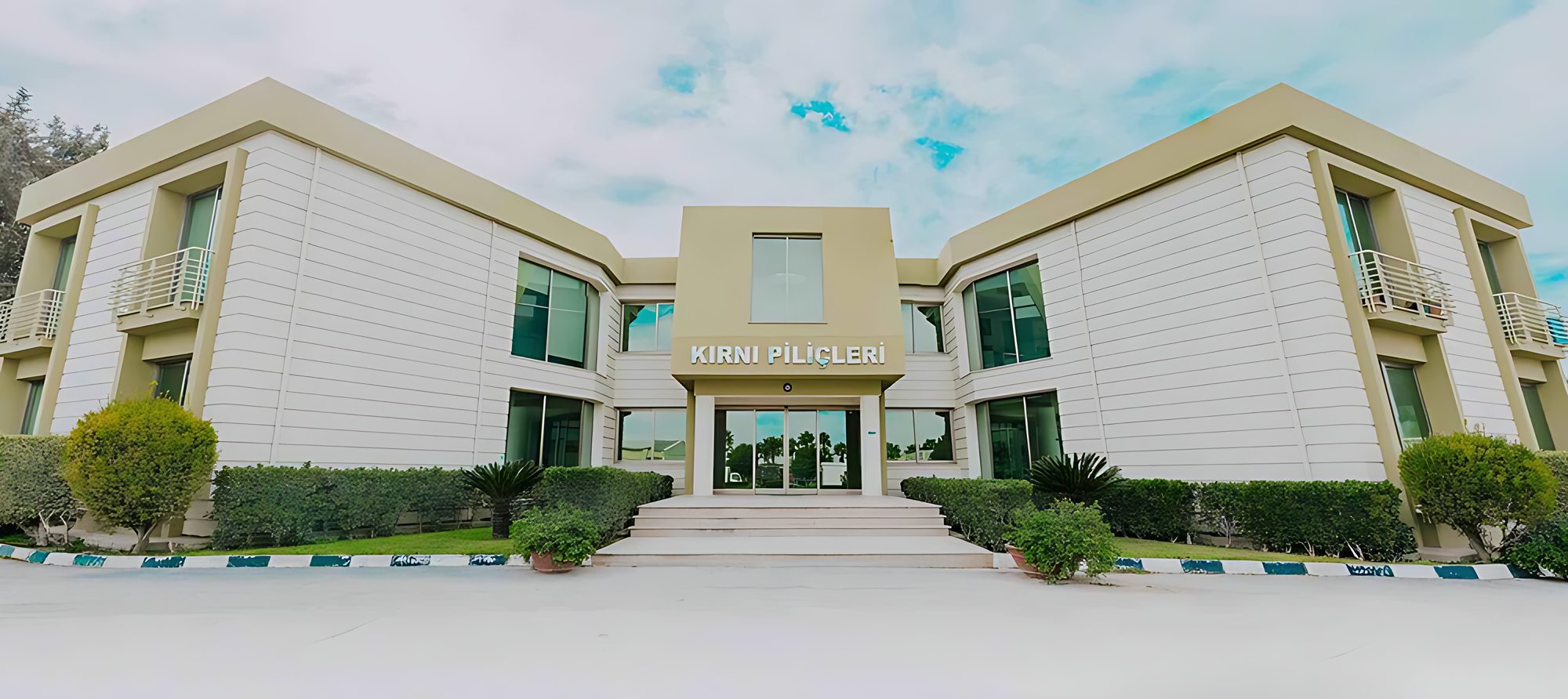Kırnı Piliçleri genel merkez binası, Alayköy